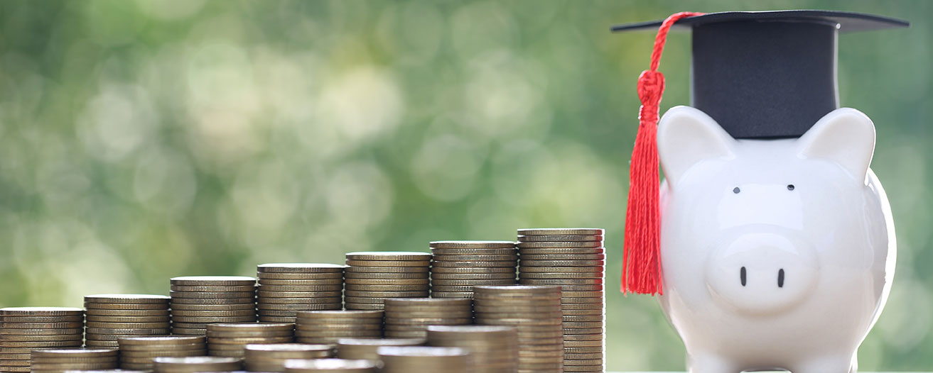 Graduation money and piggy bank 