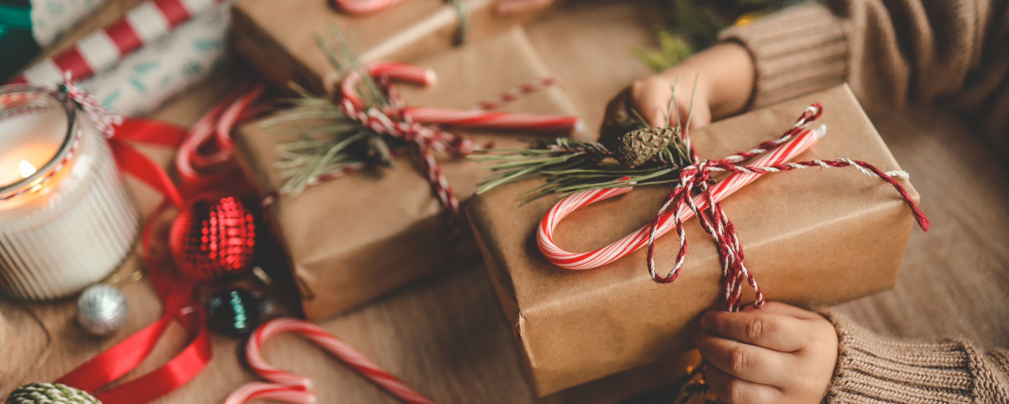 wrapping gift with bow